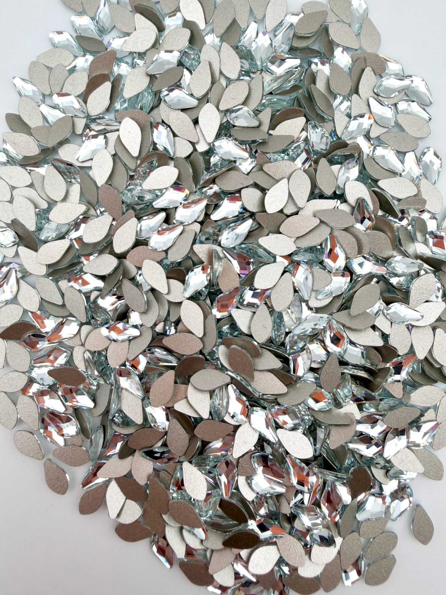 Luxe 4x8mm Leaf Shape Flat Back Crystal Glass Rhinestone