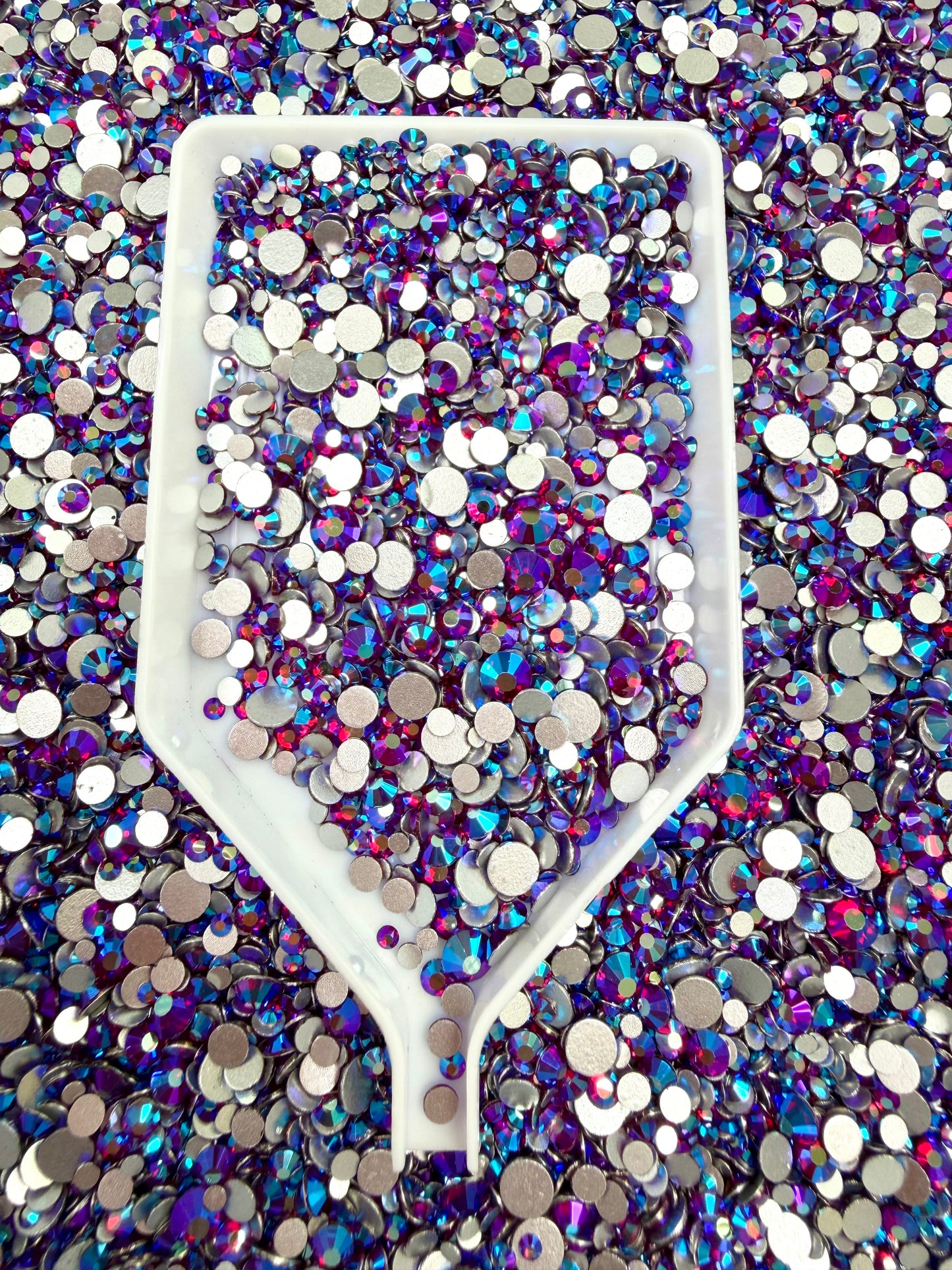 Color No.26-No.50 Mixed Sizes (From SS6 to SS20) Flat Back Round Glass Rhinestones