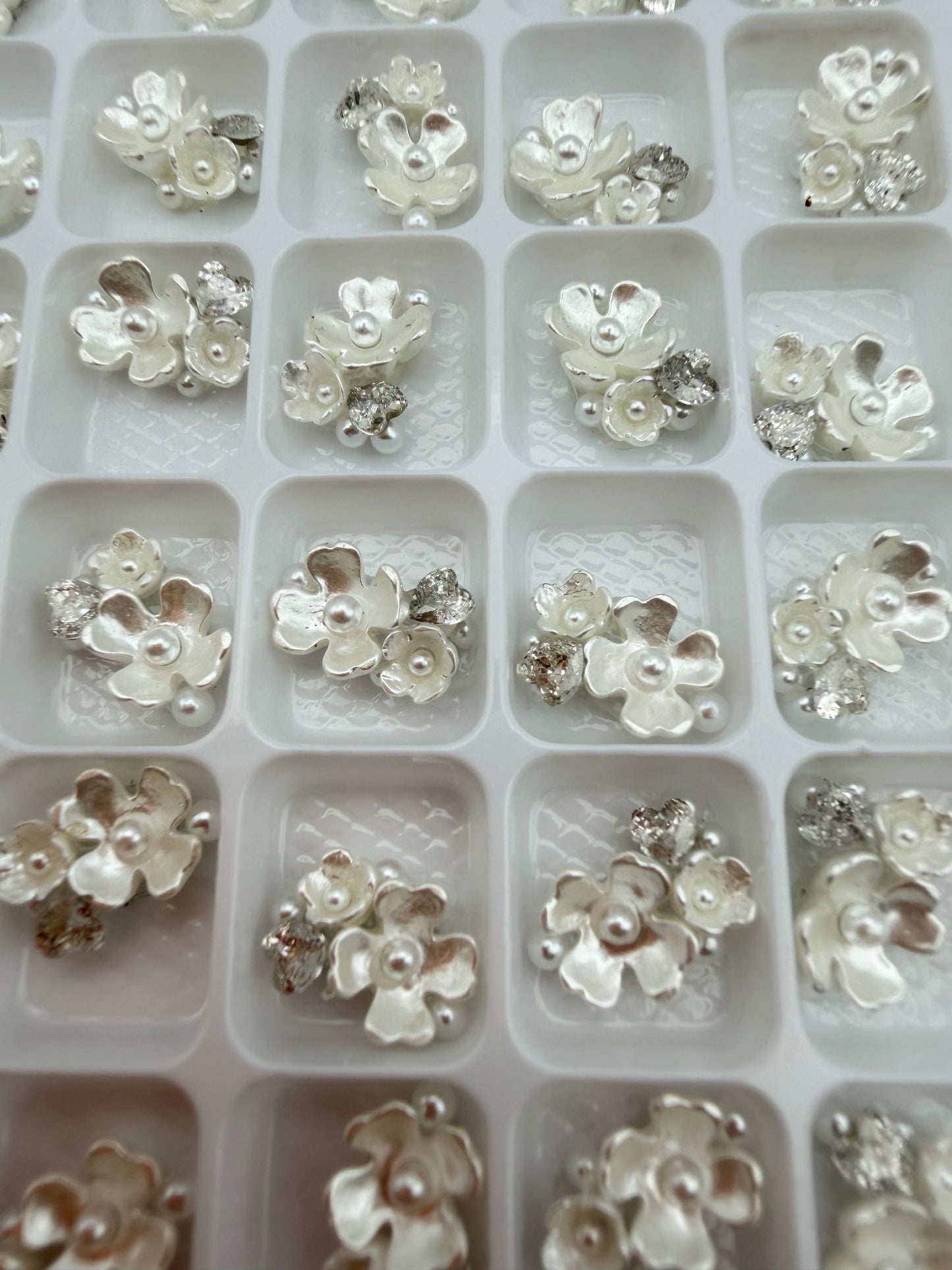 Premade Crystal Glass Clusters for Nail Art