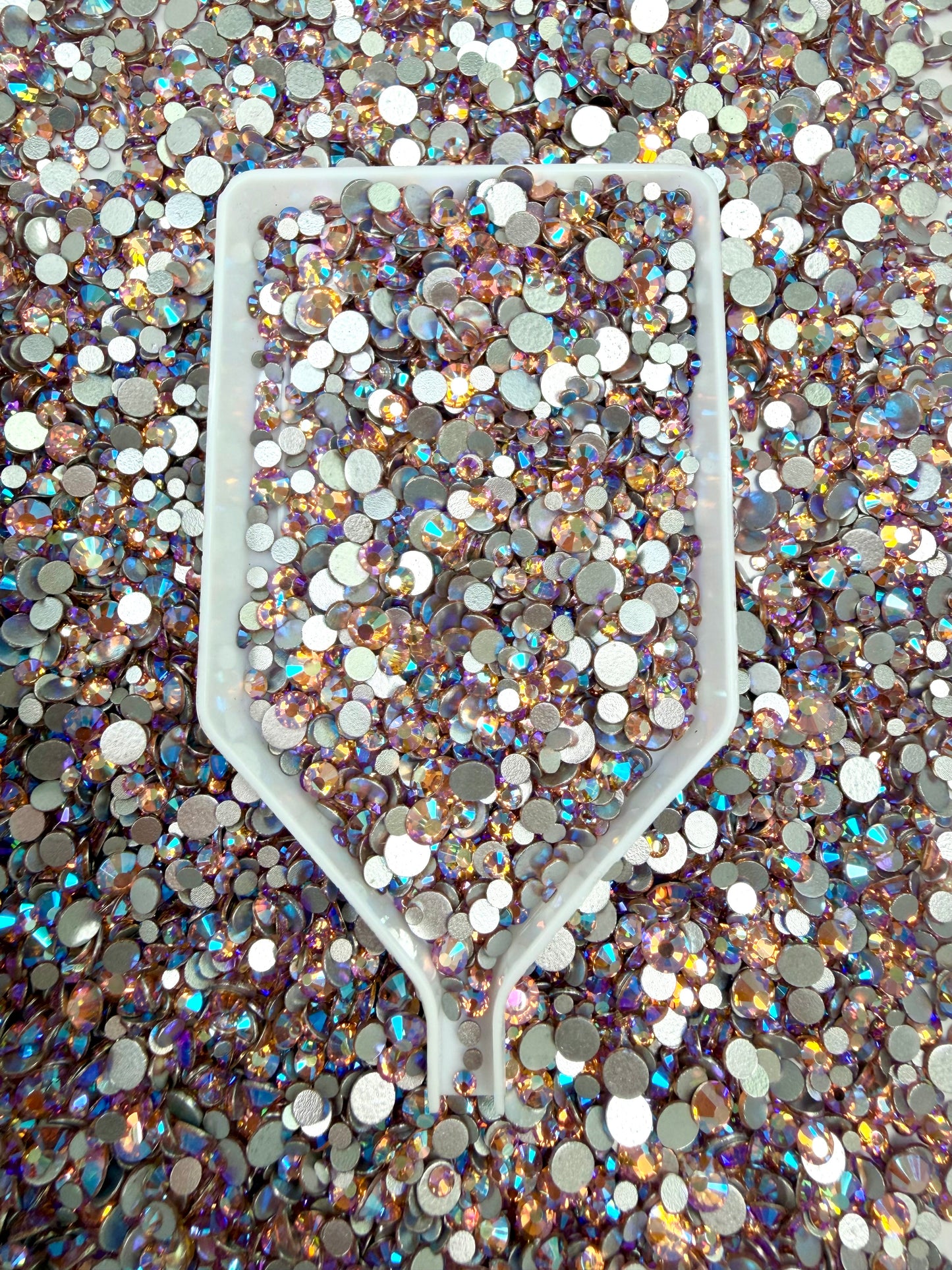 Color No.26-No.50 Mixed Sizes (From SS6 to SS20) Flat Back Round Glass Rhinestones