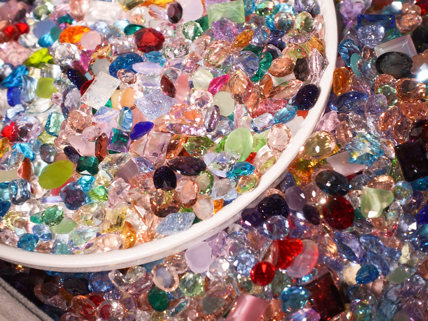 Mixed Pointed Back Crystal Glass Rhinestones -DIY Nail Decoration Kit for Manicure, Crafts, Jewelry Making, and More