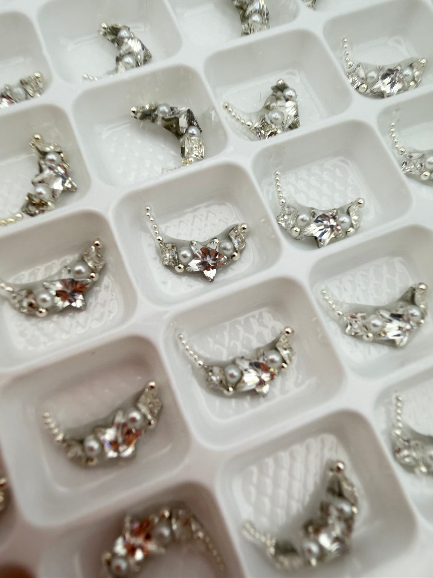 Premade Crystal Glass Clusters for Nail Art