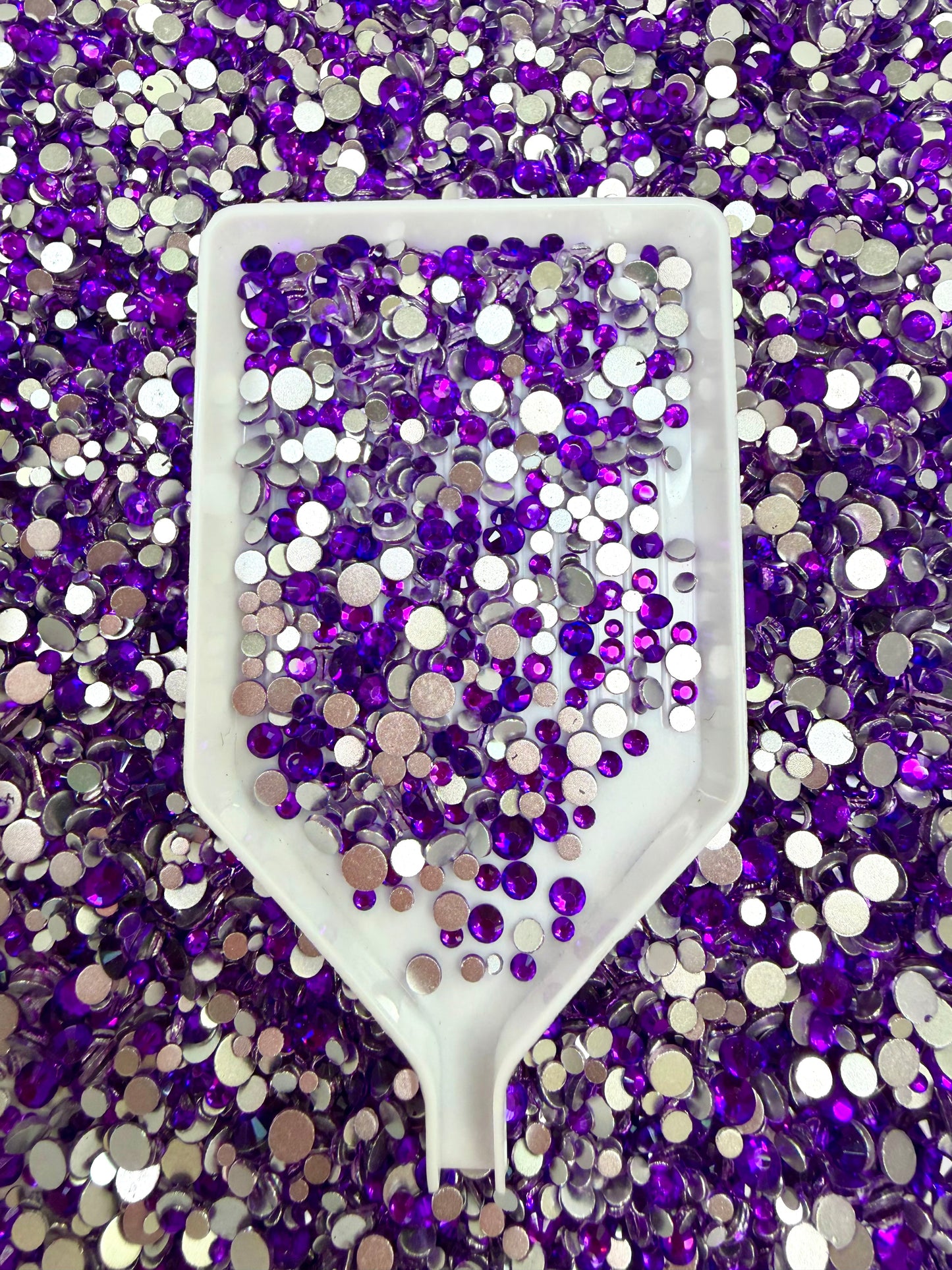 Color No.1-No.25 Mixed Sizes (From SS6 to SS20) Flat Back Round Glass Rhinestones
