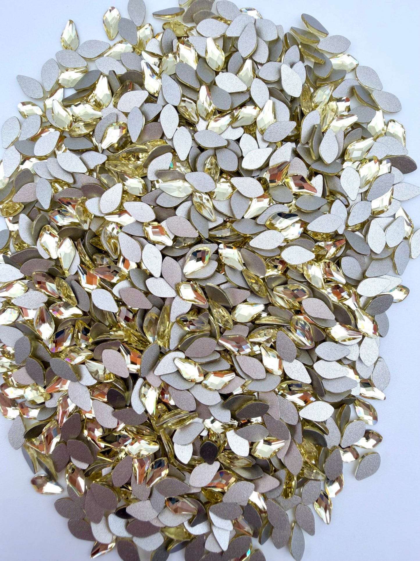 Luxe 4x8mm Leaf Shape Flat Back Crystal Glass Rhinestone
