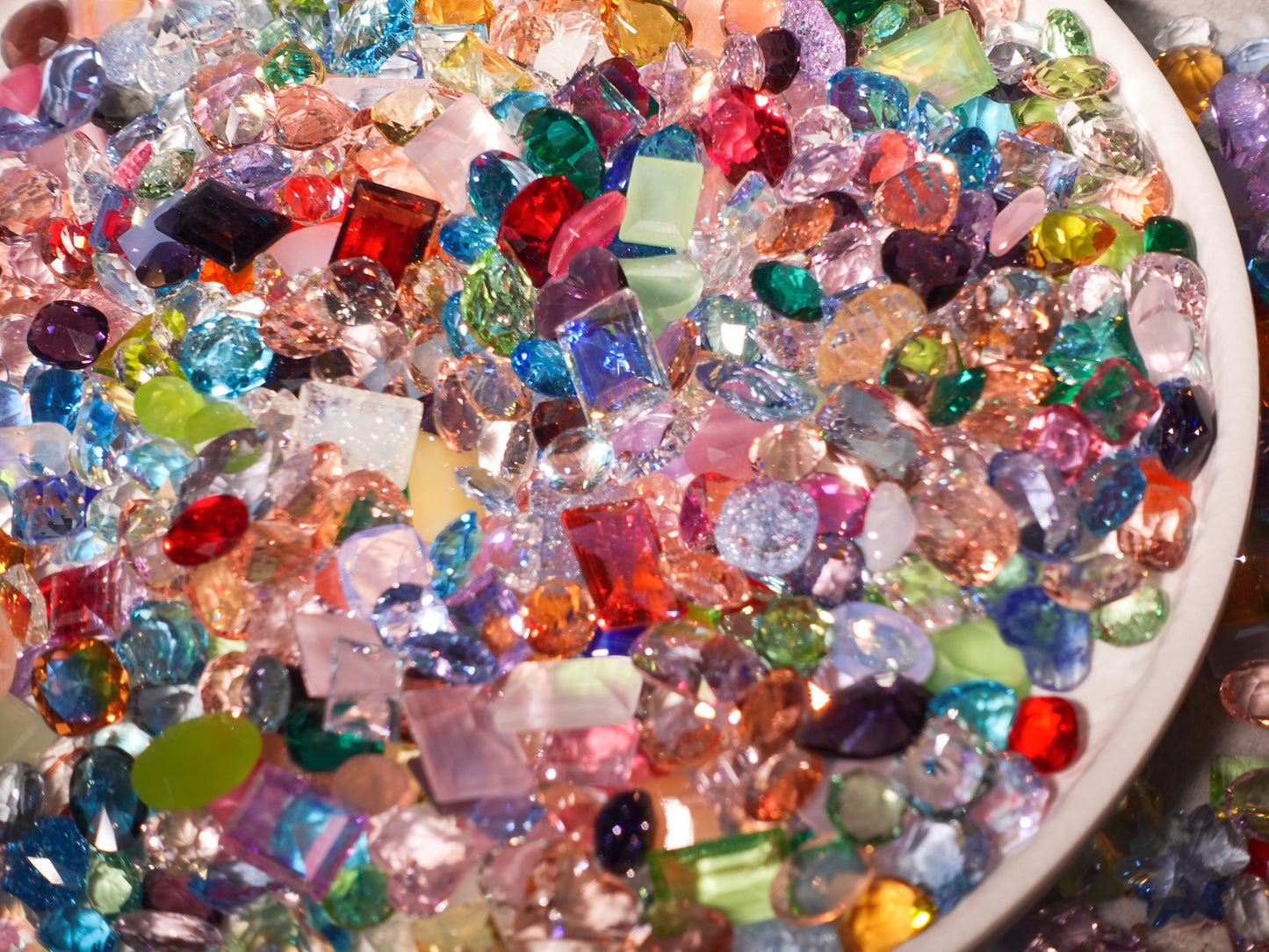 Mixed Pointed Back Crystal Glass Rhinestones -DIY Nail Decoration Kit for Manicure, Crafts, Jewelry Making, and More