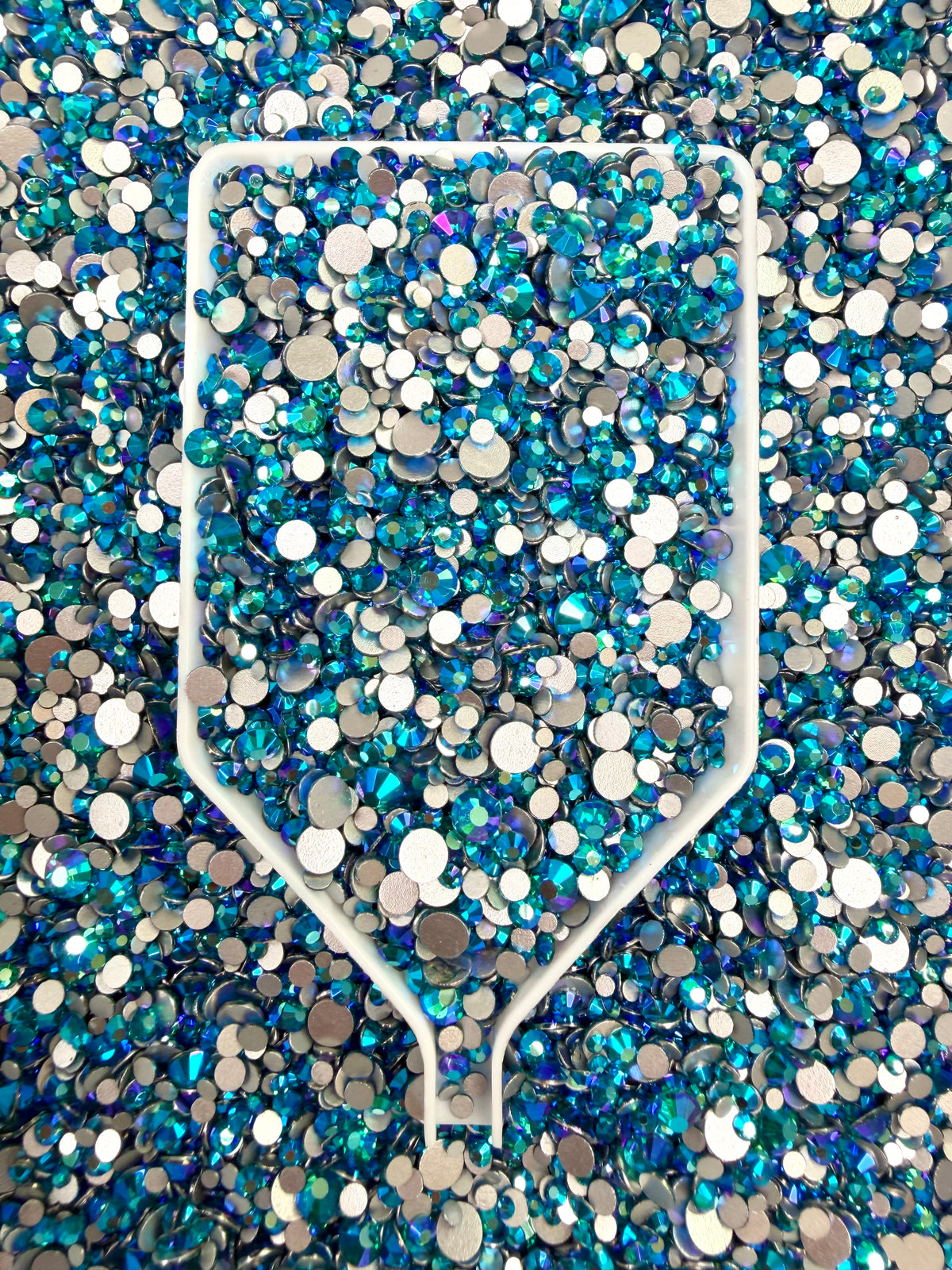 Color No.81-No.92 Mixed Sizes (From SS6 to SS20) Flat Back Round Glass Rhinestones